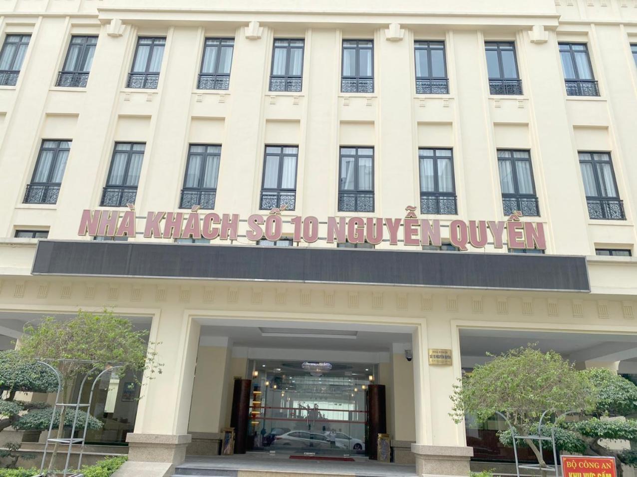 NguyẽN QuyèN Hotel Hanoi Zewnętrze zdjęcie