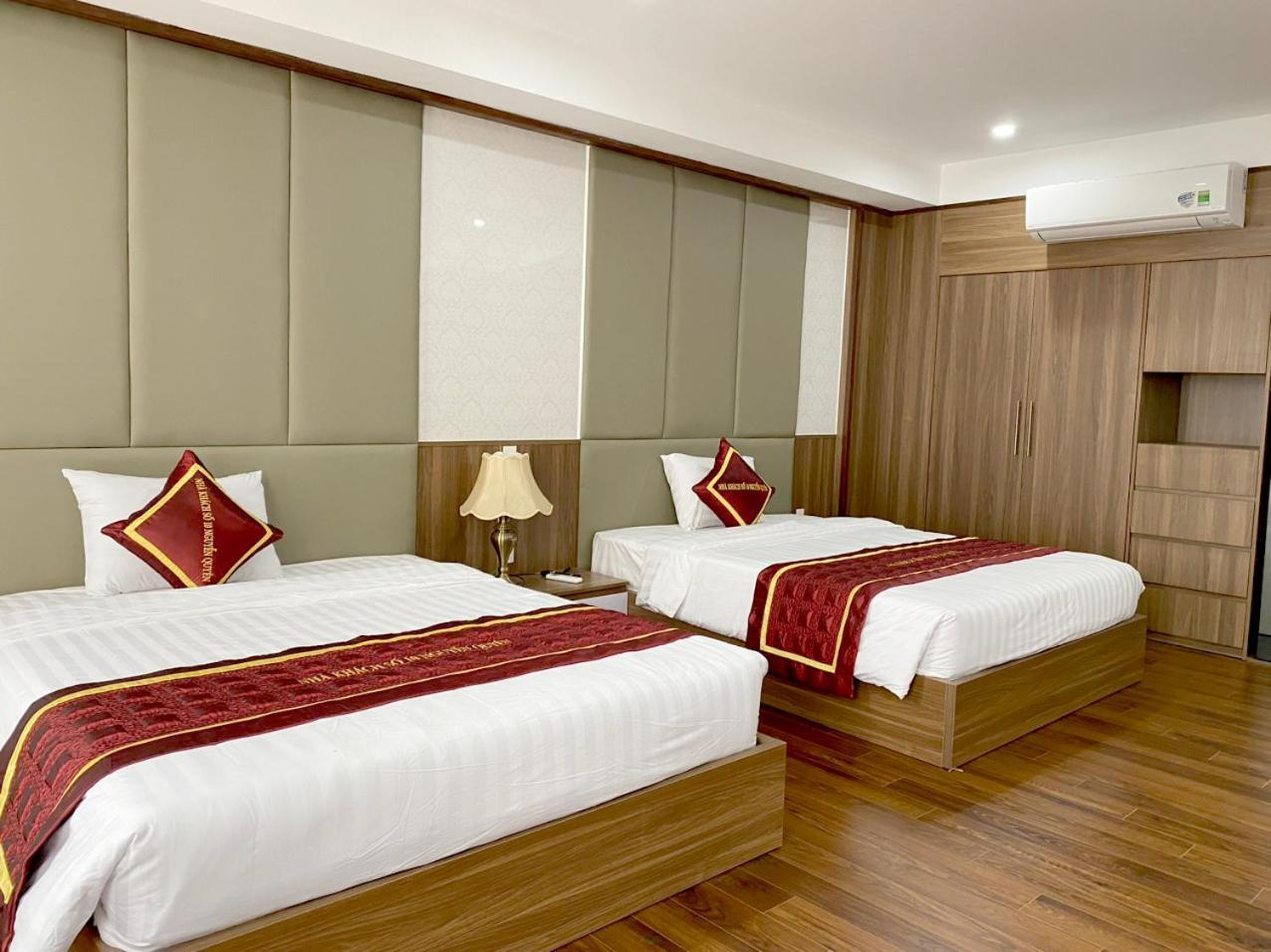 NguyẽN QuyèN Hotel Hanoi Zewnętrze zdjęcie