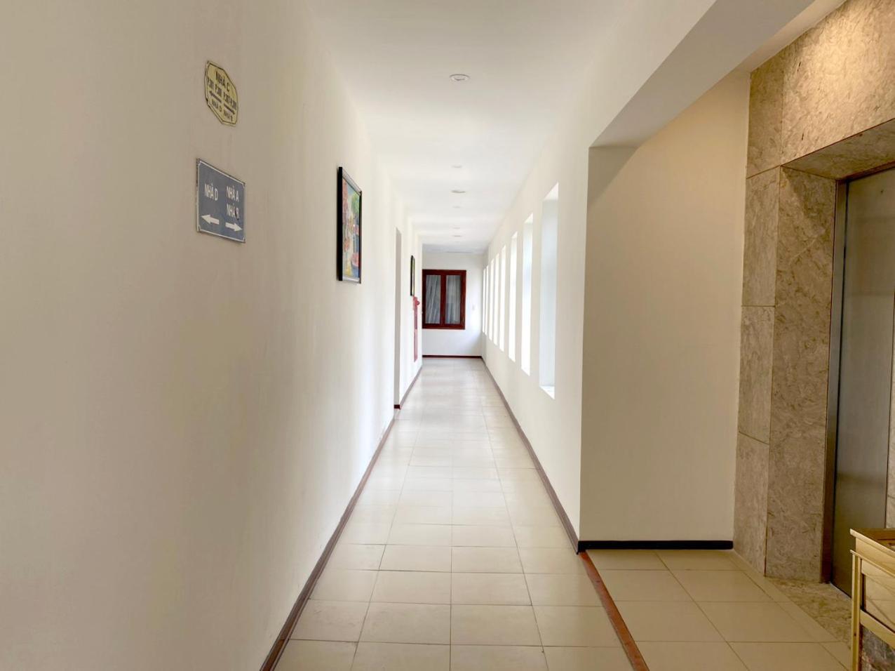 NguyẽN QuyèN Hotel Hanoi Zewnętrze zdjęcie