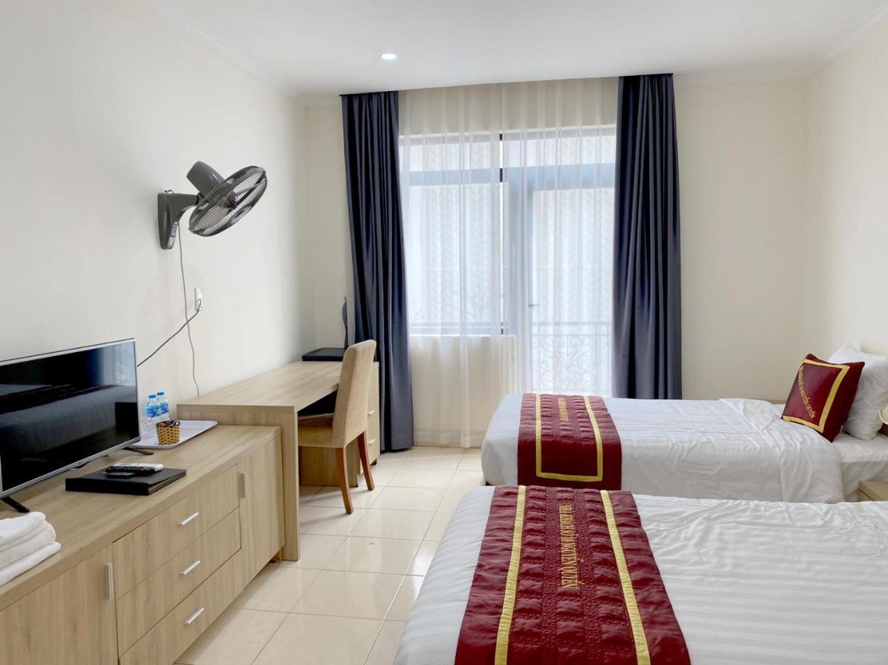 NguyẽN QuyèN Hotel Hanoi Zewnętrze zdjęcie