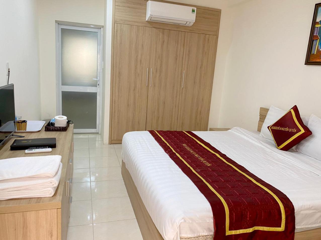 NguyẽN QuyèN Hotel Hanoi Zewnętrze zdjęcie